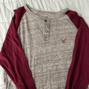 XLT American Eagle Two tone Henley gently used